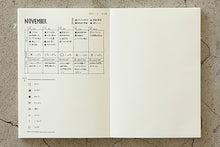 Carregar imagem no visualizador da galeria, Notebook Journal A5 • Pontilhado • Midori MD Paper