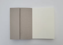 Carregar imagem no visualizador da galeria, Notebook Cinza Liso B6 • The City Works
