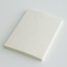 Carregar imagem no visualizador da galeria, Notebook A5 • Liso • Midori MD Paper
