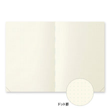 Carregar imagem no visualizador da galeria, Notebook Journal A5 1 day 1 page • Pontilhado • Midori MD Paper
